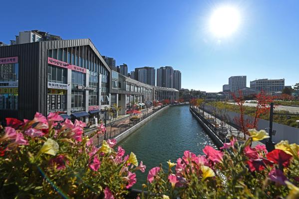 Un día para disfrutar de la belleza tradicional y moderna de Corea